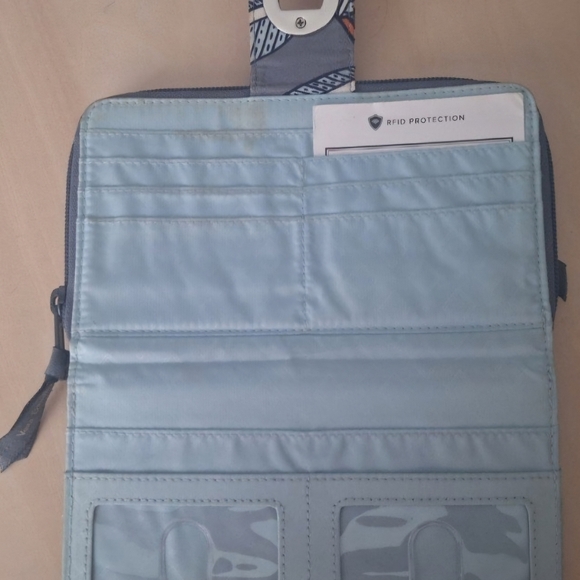 Vera Bradley turnlock wallet. Evening Floral pattern. - Picture 2 of 7